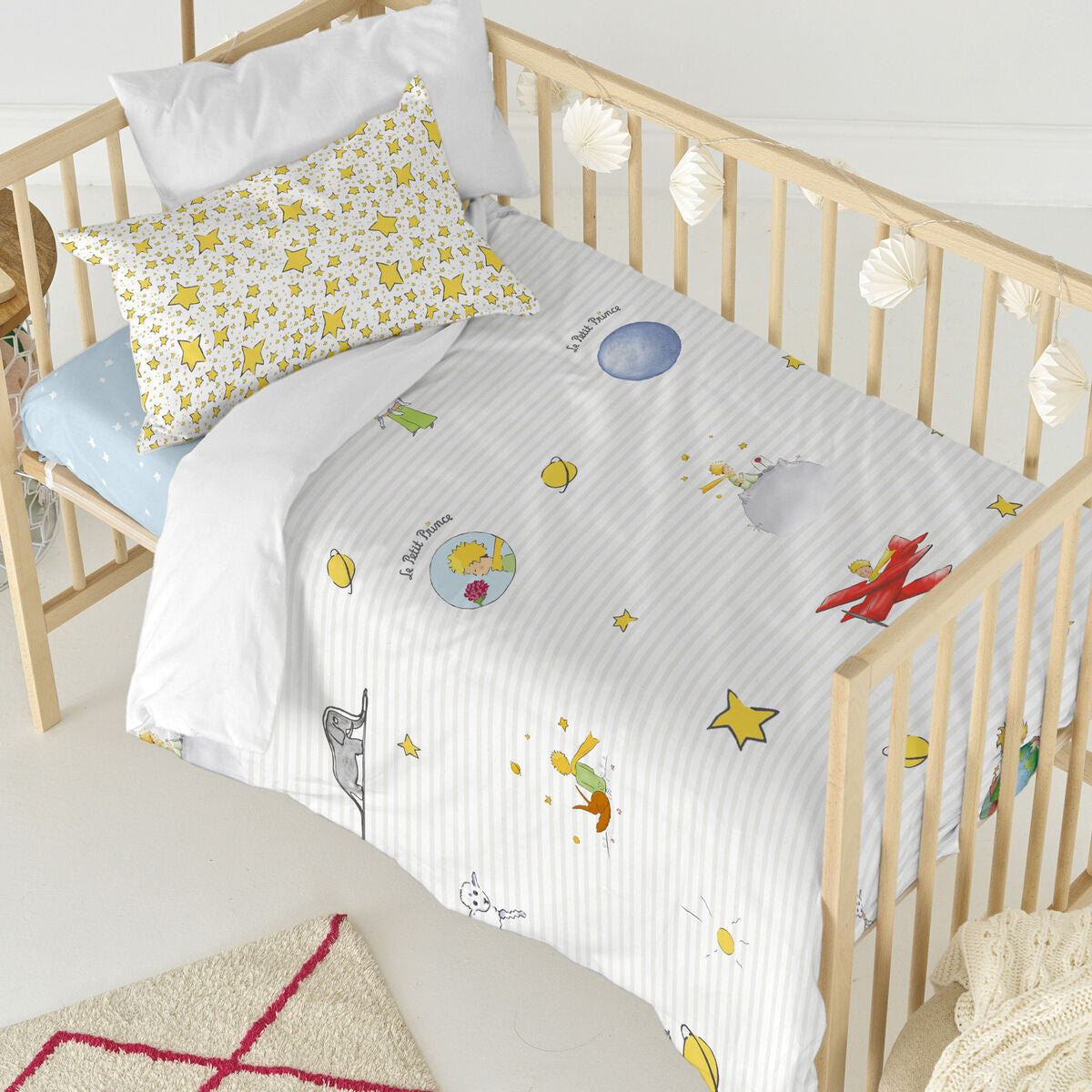 Duvet cover set HappyFriday Le Petit Prince Son Monde Multicolour Baby Crib 2 Pieces HappyFriday